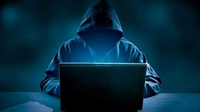 Conhecido como 'golpe', os casos de estelionato aumentaram 23,7% no período de janeiro a outubro de 2023 em comparação a 2022.