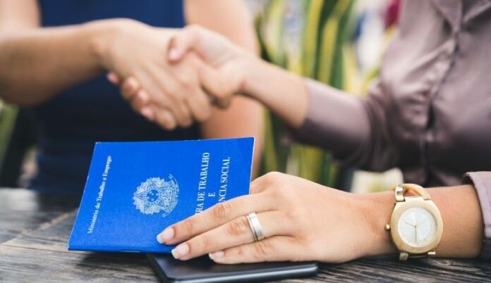 Os balcões de emprego de Maricá, Búzios e Saquarema estão movimentados