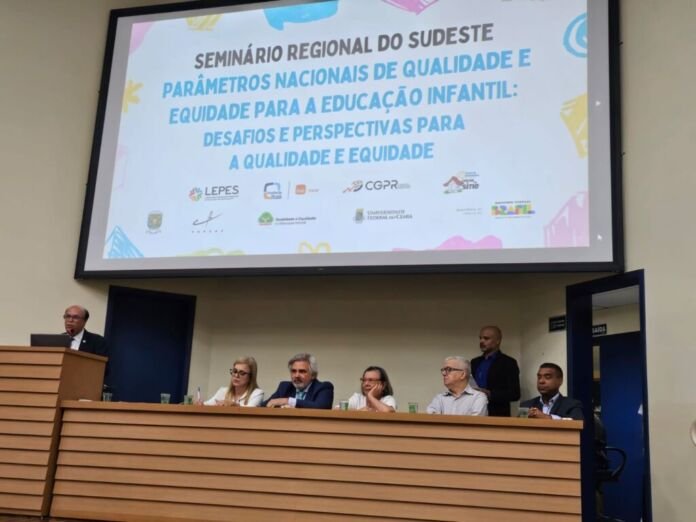 O município de Magé participou na última quinta-feira (20) do Seminário Regional do Sudeste – Parâmetros Nacionais de Qualidade e Equidade para a Educação Infantil