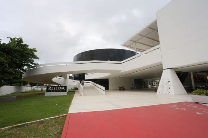 A Prefeitura de Niterói vai celebrar a cultura afro-brasileira, a resistência negra e a ancestralidade com o Primeiro Festival Sankofa de Niterói, que acontece na sexta-feira, 4 de abril, a partir das 16h, na Sala Nelson Pereira dos Santos, no Reserva Cultural.