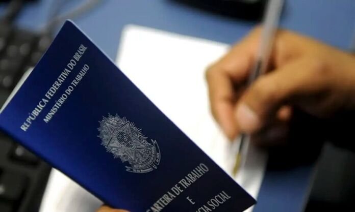 O Conexão Profissional está de volta, e com ele, as vagas de emprego em Maricá e Saquarema!