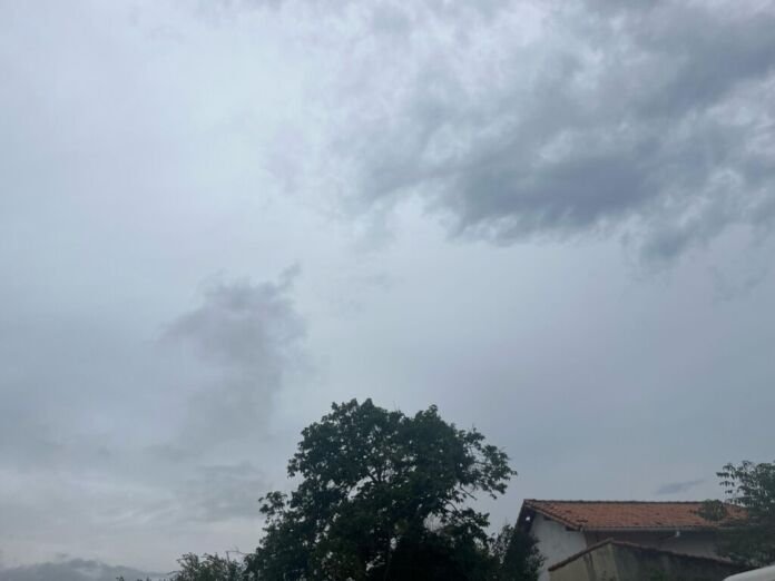 Com chuva fraca em alguns pontos de Maricá e tempo nublado… que delícia!