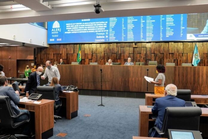 É o que determina o Projeto de Lei 3880/2024, em tramitação na Assembleia Legislativa do Rio (Alerj).