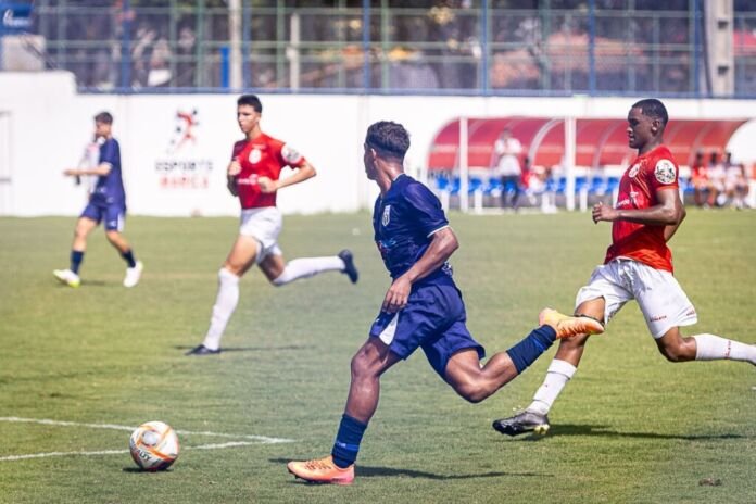 O sub-20 do Maricá FC, que conta com o apoio da Prefeitura por meio da Secretaria de Esportes, venceu mais uma partida na Copa Rio Sub-20.