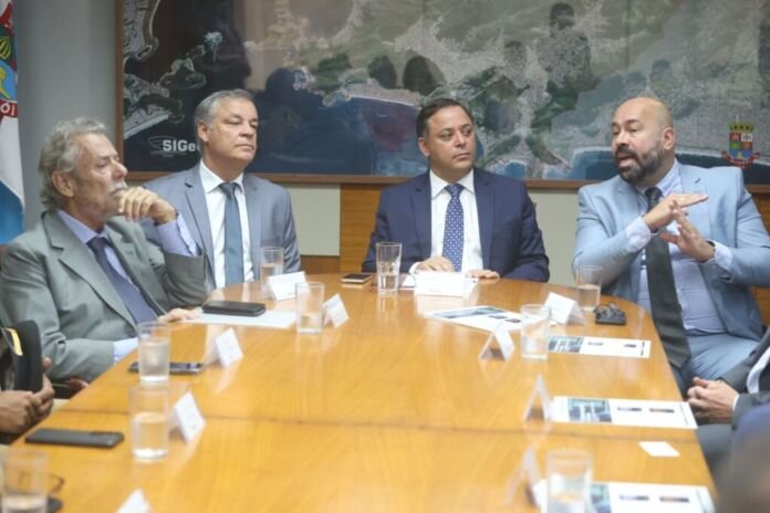 A cidade de Niterói alcançou, em abril de 2025, um marco histórico na segurança pública