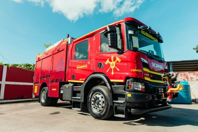 A Prefeitura de Maricá marcou presença, nesta quinta-feira (15/05), no evento de entrega de viaturas operacionais do Corpo de Bombeiros Militar do Estado do Rio de Janeiro.
