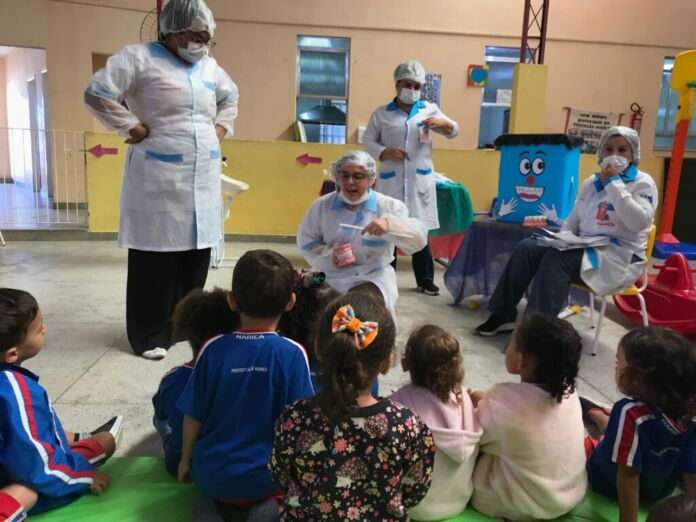 A Prefeitura de Maricá, por meio das secretarias de Saúde e Educação, realizará na segunda-feira (19/05) uma série de ações do Programa Saúde na Escola (PSE) sobre higiene bucal, que ocorrerão em 23 unidades municipais de ensino