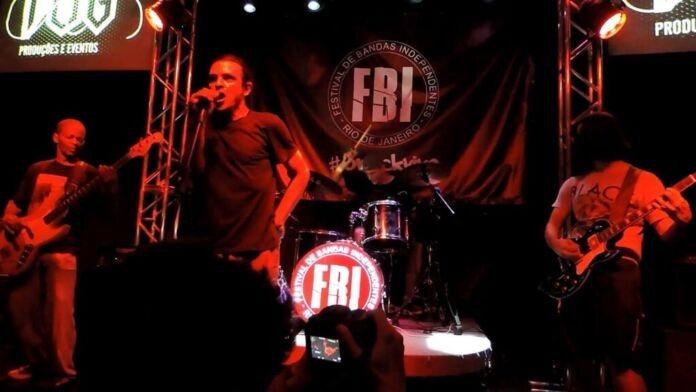 O rock nacional vai invadir Magé no próximo sábado, 10 de maio, com o show “Vítimas” da banda Barrones.