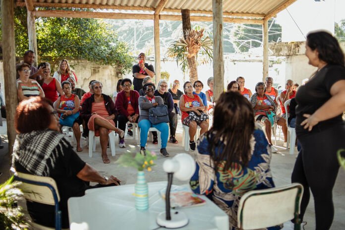 A Prefeitura de Maricá, por meio da Secretaria de Políticas para a Terceira Idade, realizou nesta terça-feira (17/06) uma apresentação teatral com alunos da Casa da Terceira Idade de Santa Paula