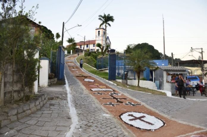 O feriado de Corpus Christi 2025 está chegando e a festividade tem se consolidado como uma tradição em Magé.