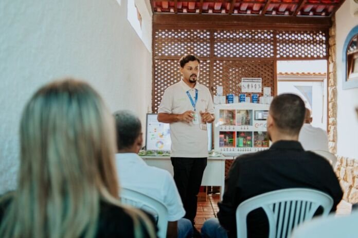 WhatsApp Image 2025-06-02 at 11.09.17 (2) A Prefeitura de Maricá, por meio da Secretaria de Defesa do Consumidor, promoveu mais um Mutirão de negociação da Enel, na manhã desta segunda-feira (02/06), na Casa do Consumidor, no bairro Eldorado.