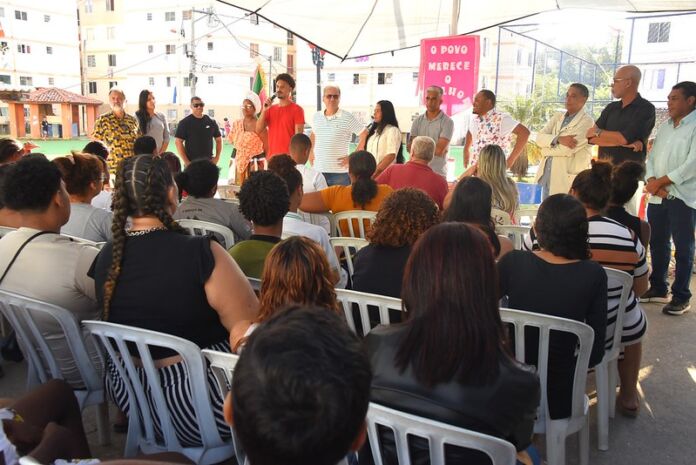 A Prefeitura de Maricá, por meio da Secretaria Especial de Promoção das Comunidades e do programa Minha Casa, Minha Vida, participou na tarde desta segunda-feira (30/06) da aula inaugural do Projeto Geração, voltado à capacitação profissional e inclusão social de jovens