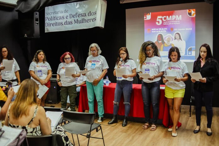 Com o apoio da Prefeitura de Maricá, por meio da Secretaria de Políticas e Defesa dos Direitos das Mulheres, o Conselho Municipal dos Direitos da Mulher de Maricá (COMDIM/Maricá) deu sequência à 5ª Conferência Municipal de Políticas para as Mulheres no domingo (20/07).