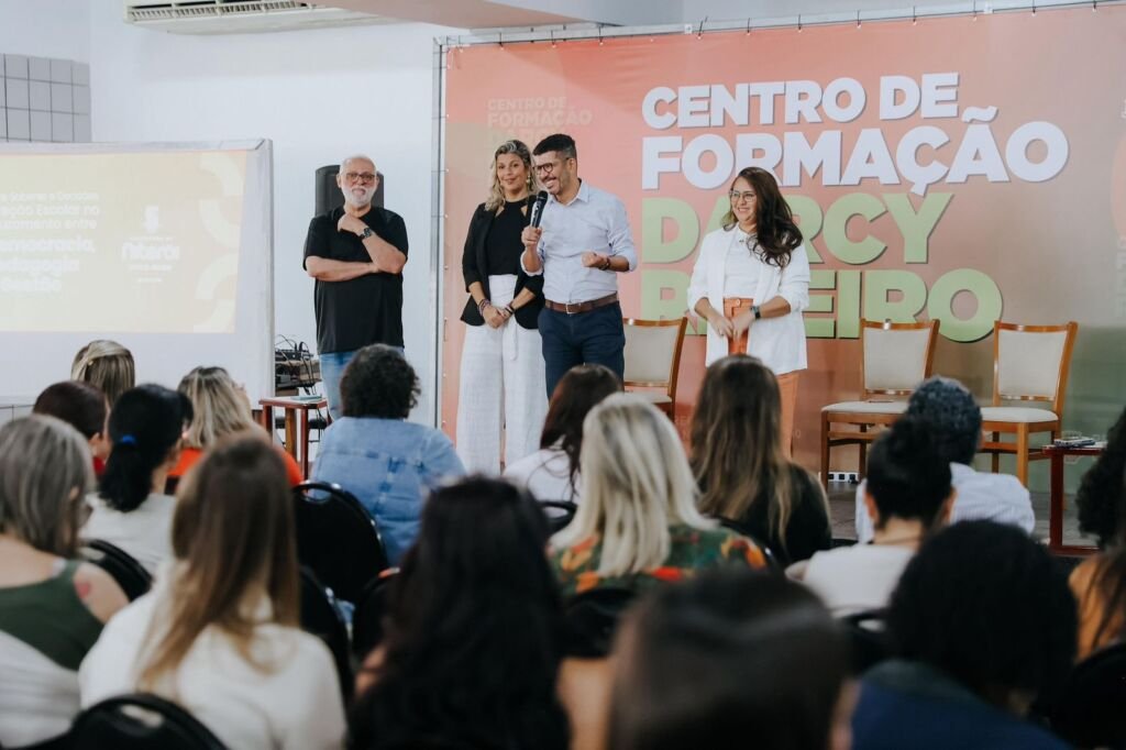 Formacao das diretoras e diretores Prefeitura de Niteroi 2