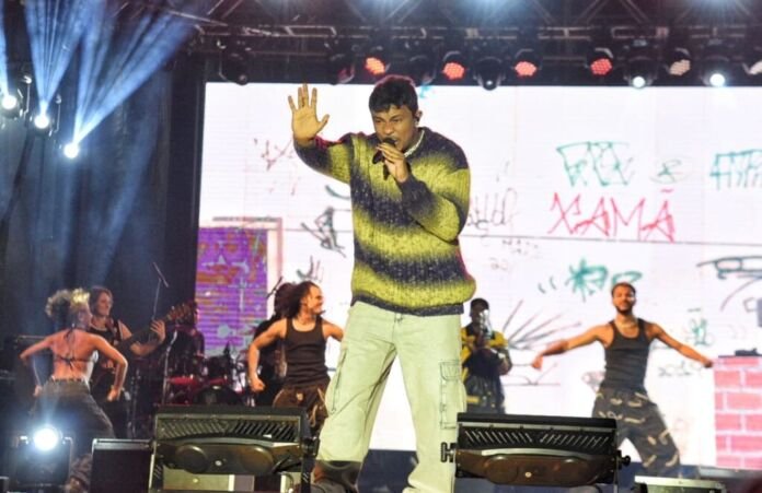 Foto - Elsson Campos Apoiada pela Prefeitura de Maricá, a 2ª Bienal da União Maricaense dos Estudantes (UMES) terá os rappers Xamã e L7NNON como atrações principais.