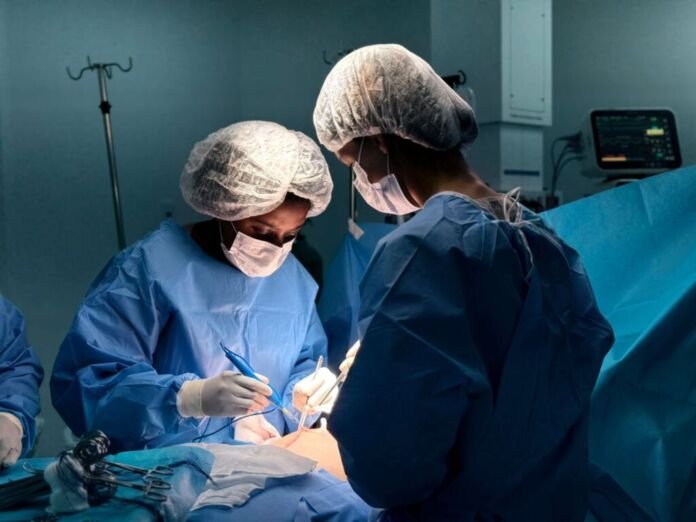 Foto - Wandrya Pinheiro (1) A Prefeitura de Maricá, por meio da Secretaria de Saúde, realizou nesta quarta-feira (16/07), a quinta captação múltipla de órgãos deste ano no Hospital Municipal Dr Ernesto Che Guevara, em São José do Imbassaí.