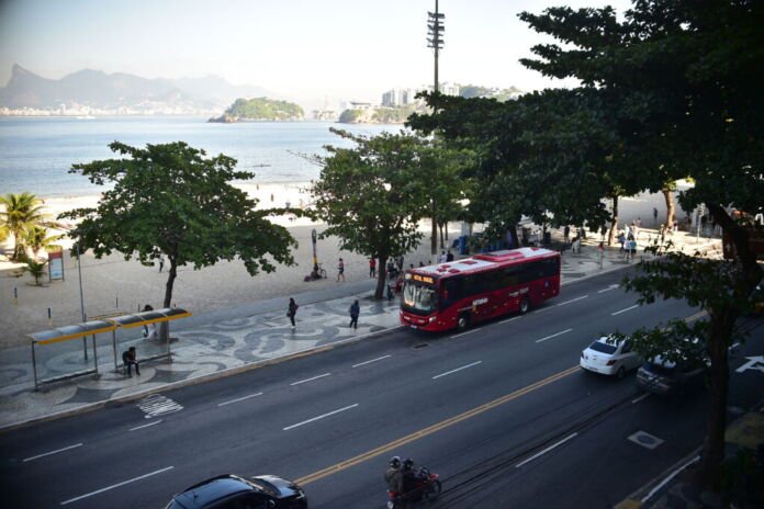 Música, esporte, sustentabilidade e uma nova utilização da Praia de Icaraí. O projeto Orla Viva, que estreia no domingo (27), vai promover o fechamento da pista da praia junto ao calçadão, no sentido São Francisco.