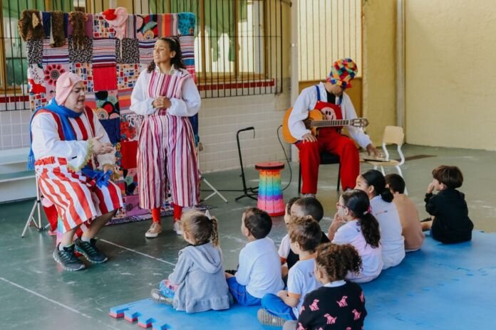 Diversão, amigos e muitas brincadeiras. Com o recesso escolar, as férias das crianças da Rede Municipal de Niterói terão um reforço a mais com o programa “Tô de Férias na Escola”.