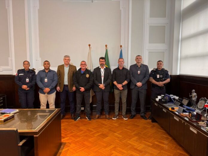 A Prefeitura de Maricá, por meio da Secretaria de Segurança Cidadã, deu mais um passo no processo de armamento da Guarda Municipal.