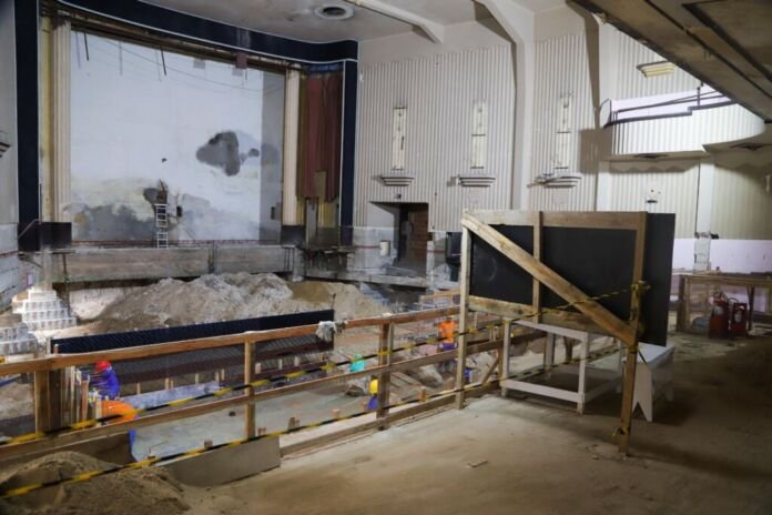 WhatsApp Image 2025-07-07 at 15.57.45 (1) A restauração do Cinema Icaraí segue a todo vapor.