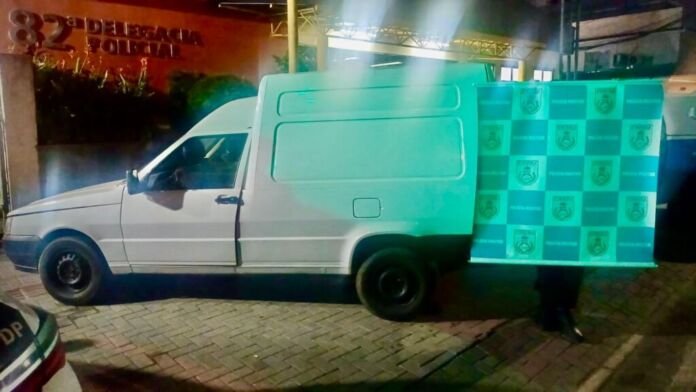 WhatsApp Image 2025-07-11 at 10.46.28 (1) Nesta quinta-feira (10/07), dois veículos suspeitos foram recuperados com o apoio das câmeras do Centro Integrado de Operações na Segurança Pública (Ciosp), em um intervalo de menos de seis horas.