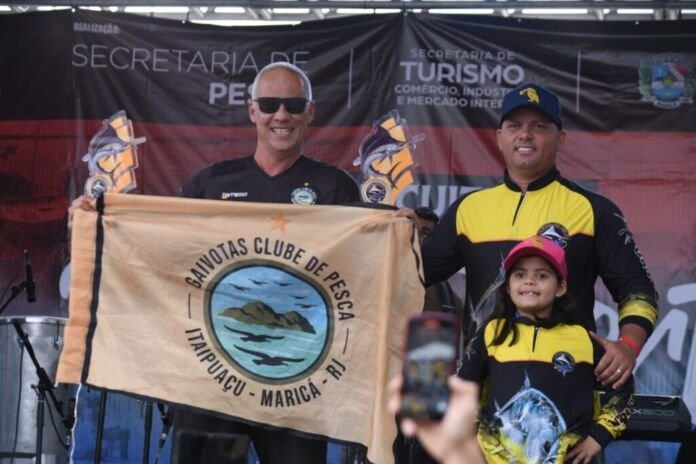 WhatsApp Image 2025-07-14 at 01.39.29 (2) A Prefeitura de Maricá, por meio da Secretaria de Pesca, realizou neste domingo (13/07) a terceira etapa do Circuito de Pesca Esportiva, desta vez no bairro Guaratiba.