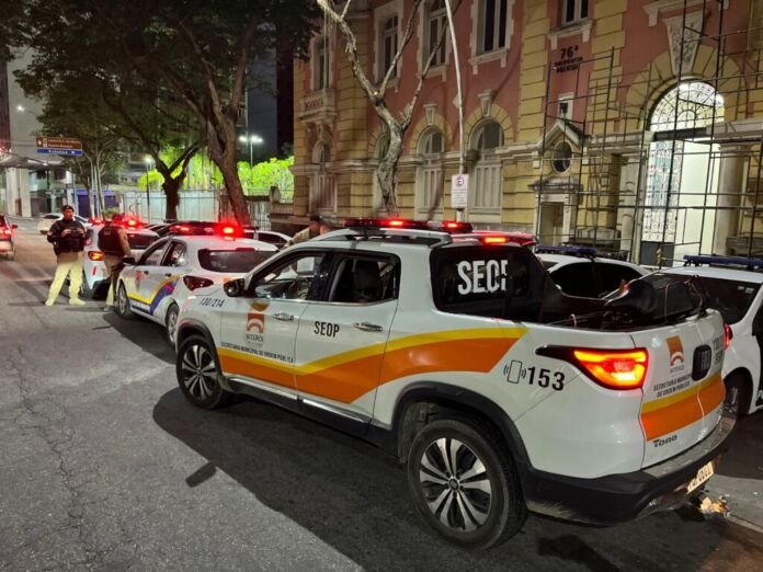 WhatsApp Image 2025-07-29 at 10.48.59 Durante patrulhamento na madrugada desta terça-feira (29), equipes da Guarda Civil Municipal de Niterói (GCM) conseguiram prender um suspeito de roubo