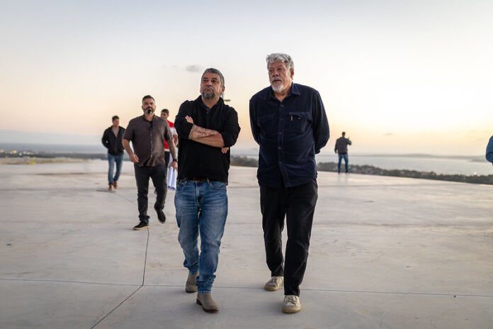 54690135910_56d20fd016_c O prefeito de Maricá, Washington Quaquá, anunciou nesta quarta-feira (30) o início de um projeto de revitalização do Mirante do Caju, que também ganhará novo nome: Mirante das Utopias