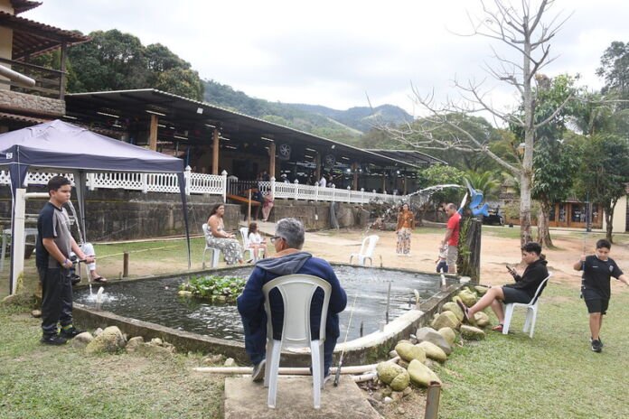 54712754780_055407be50_c A Prefeitura de Maricá, por meio da Secretaria de Turismo, Comércio, Indústria e Mercado Interno, promoveu neste domingo (10/08) a edição especial de Dia dos Pais do Espraiado de Portas Abertas.