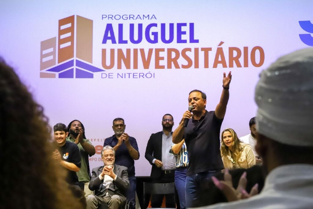 Evelen Gouvea Aluguel Universitario Niteroi 1