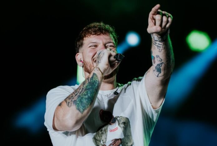 ferrugem A Prefeitura de Maricá, por meio da Secretaria de Promoção de Eventos, vai mais uma vez levar uma maratona de shows aos maricaenses e visitantes para celebrar Nossa Senhora do Amparo, padroeira da cidade.