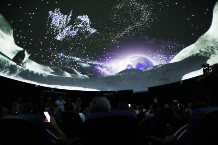 A Prefeitura de Maricá, por meio do Instituto de Ciência, Tecnologia e Inovação de Maricá (ICTIM), preparou uma programação especial no Planetário da cidade nos dias 9 e 10 de agosto, com atividades gratuitas voltadas para todas as idades.