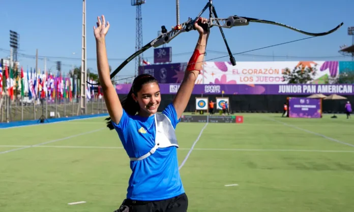 Preparem-se para aplaudir de pé! A seleção brasileira de Tiro com Arco acaba de escrever um capítulo glorioso em sua história, com uma performance fenomenal no Pan-Americano Júnior.