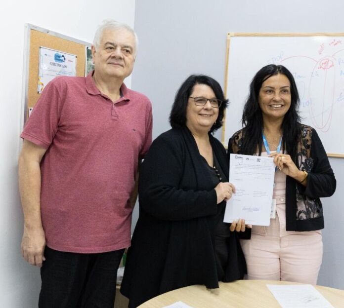 A Prefeitura de Maricá, por meio da Sanemar, assinou nesta terça-feira (13/08) um contrato com a Universidade Federal do Rio de Janeiro (UFRJ) para a revisão do Plano Municipal de Saneamento.