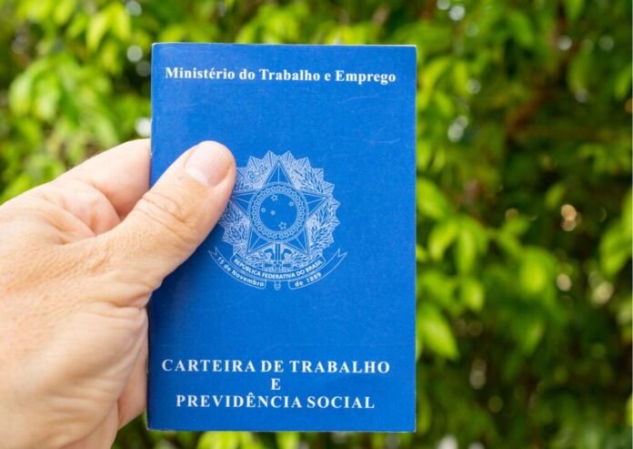 A Secretaria de Trabalho e Emprego de Maricá está oferecendo 214 vagas de emprego e estágio para os maricaenses. As oportunidades vêm por meio do programa Casa do Trabalhador.
