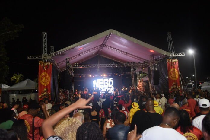 Apoiada pela Prefeitura de Maricá, a escola de samba União de Maricá elegeu, já na madrugada deste sábado (30/08), o seu hino para o desfile na Série Ouro do Carnaval 2026.