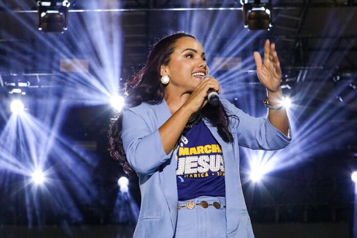 A Prefeitura de Maricá promoveu, neste sábado (30/08), a 16ª edição da Marcha para Jesus, atraindo milhares de fiéis de diversas denominações cristãs.