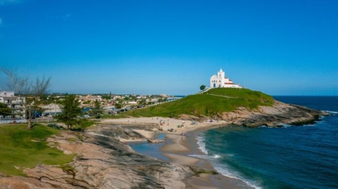 Neste sábado, dia 20 de setembro, a Prefeitura de Saquarema, em parceria com o Projeto Mar Sem Lixo, promove a ação Clean Up Day, em alusão ao Dia Mundial da Limpeza.