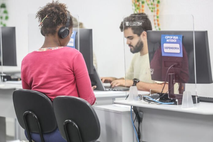 Com pouco mais de um mês após a inauguração, as equipes do Centro Integrado Multidisciplinar do Programa Recomeço, da Prefeitura de Niterói, já realizaram 9.010 atendimentos.