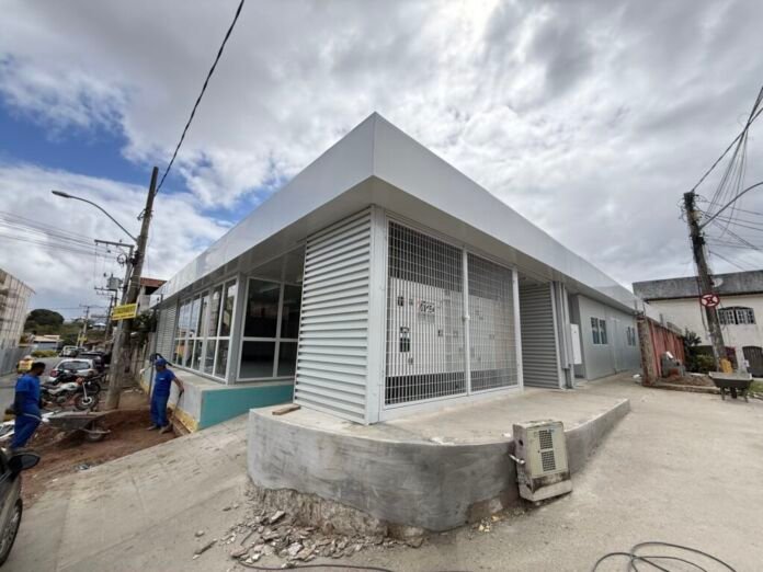 A Prefeitura de Saquarema, por meio da Secretaria Municipal de Obras Públicas, está realizando a reforma e modernização do Hospital Municipal Porphírio Nunes de Azeredo, em Bacaxá.