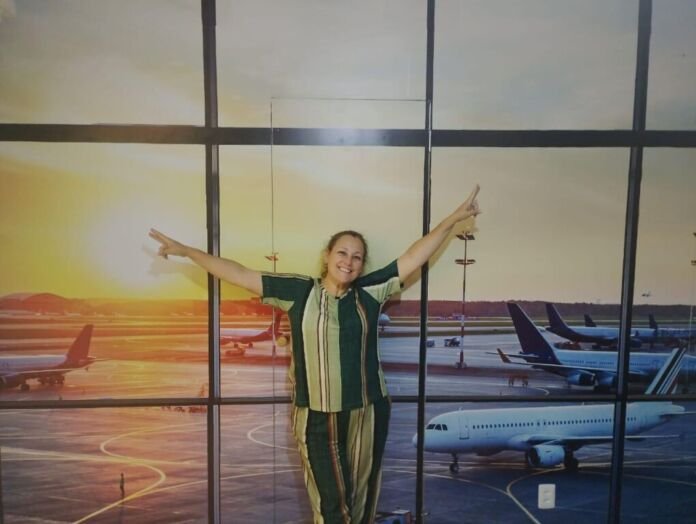 WhatsApp Image 2025-10-31 at 20.37.08 Ana Paula Fróes encontrou no turismo não apenas uma profissão, mas uma verdadeira vocação.