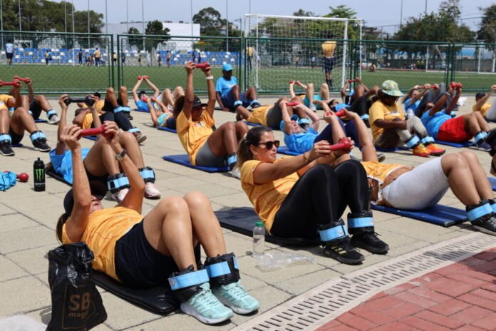 Projeto Social do Parque Esportivo da Concha Acústica está transformando a rotina dos moradores de Niterói ao oferecer aulas esportivas totalmente gratuitas para todas as idades.