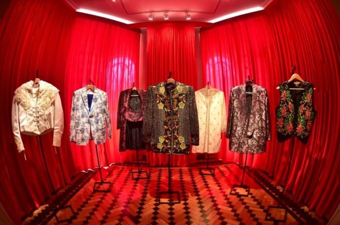 No dia do aniversário de 452 anos de Niterói, a Prefeitura da cidade inaugurou, neste sábado (22), o Centro Cultural Cauby Peixoto, no Fonseca, o primeiro equipamento público cultural da Zona Norte.