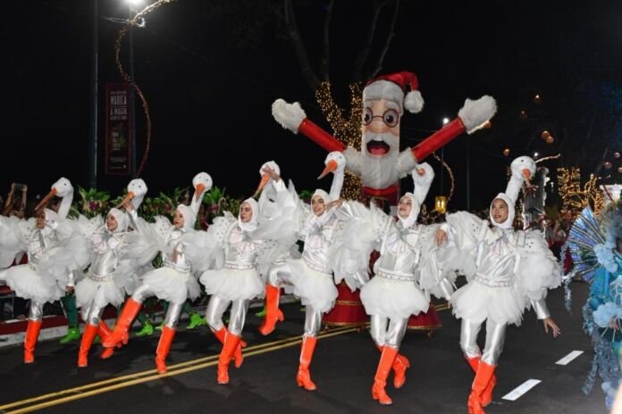 WhatsApp Image 2025-11-23 at 17.56.40 (3) Os olhares e as câmeras se voltaram para a abertura do Natal Brasilidade 2025!