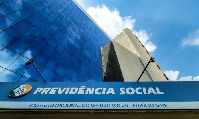 Um total de 152,3 mil segurados do Instituto Nacional do Seguro Social (INSS) que venceram ações na Justiça contra o órgão iniciarão 2026 com mais dinheiro no bolso.