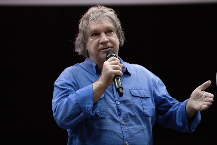 A Prefeitura de Maricá, por meio do Instituto de Ciência, Tecnologia e Inovação de Maricá (ICTIM), em parceria com a Secretaria de Cultura e das Utopias, iniciou nesta quinta-feira (18/12) a 3ª edição da Mostra de Inovação Cultural e Artística de Maricá (MICA).