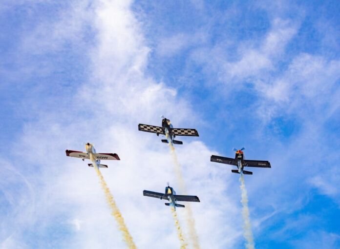 A Prefeitura de Maricá, por meio da companhia Maricá, Arte, Roteiros e Experiências (MARÉ), levou milhares de pessoas à Orla do Parque Nanci, neste sábado (13/12), com as atrações do Natal Brasilidade.