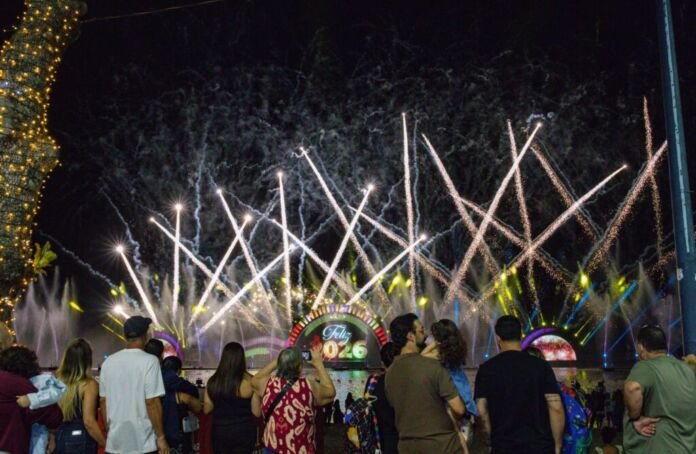 Foto - Elsson Campos (1) A Prefeitura de Maricá realiza, na noite desta quarta-feira (31/12), uma programação especial para celebrar a virada para 2026 com atividades distribuídas em diferentes regiões do município.