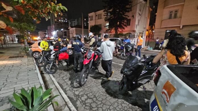 A Prefeitura de Niterói realizou, na noite desta terça-feira (02), mais uma etapa da fiscalização de motos com escapamentos adulterados.