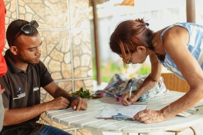 WhatsApp Image 2025-12-08 at 18.14.29 A Prefeitura de Maricá, por meio da Secretaria de Economia Solidária, iniciou nesta segunda-feira (08/12) o recadastramento dos beneficiários da Moeda Social Mumbuca.